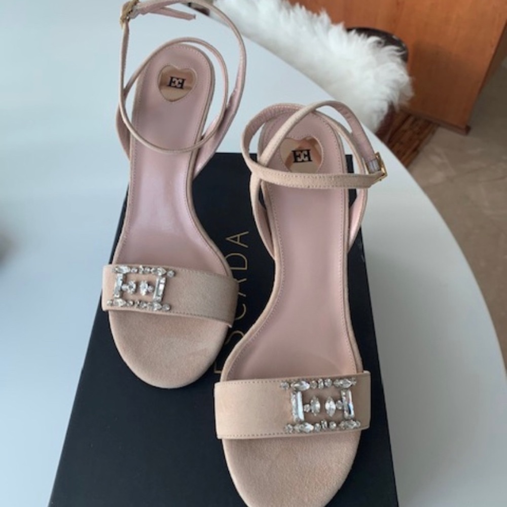 ESCADA Embellished Suede Leather Beige SandalsNWT